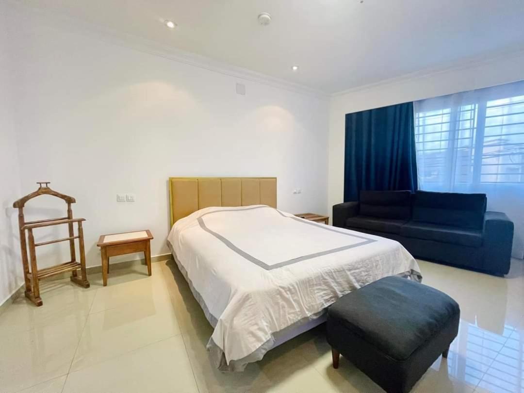Residence D Ankadifotsy Antananarivo Exteriör bild